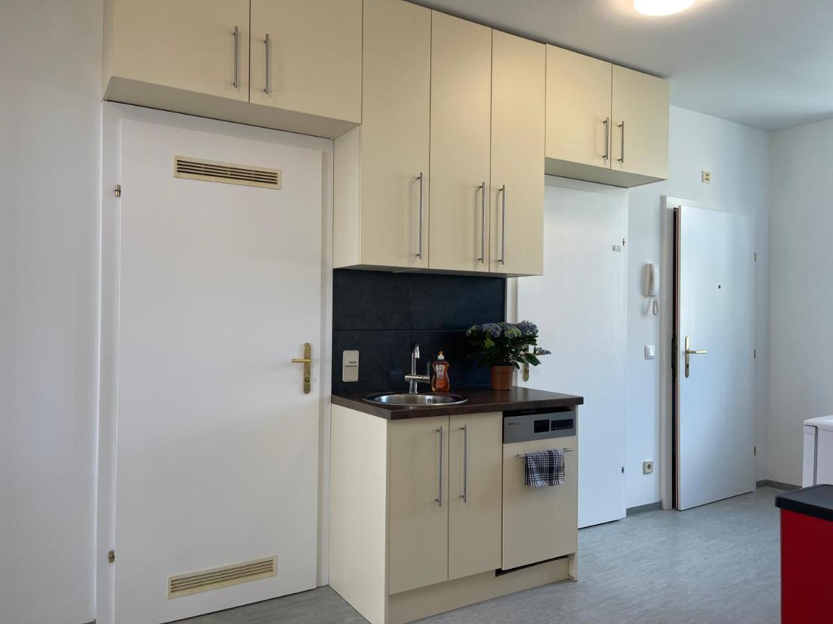 Peaceful Apartment For 4 Wenen Buitenkant foto