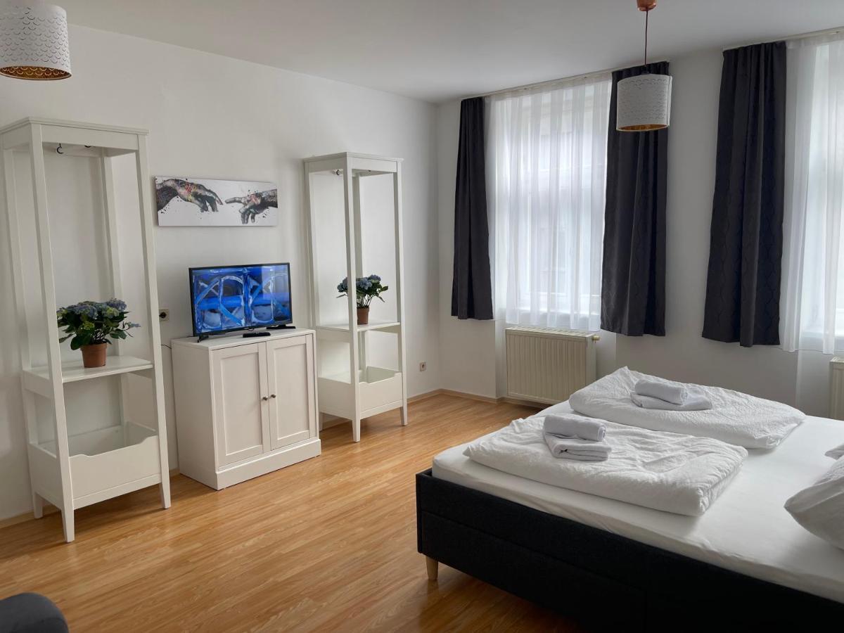 Peaceful Apartment For 4 Wenen Buitenkant foto